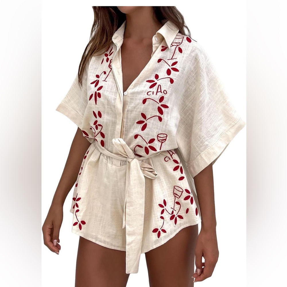 Amazon: NUFIWI Women Boho Floral Printed Romper with Waist Tie, Size Small.